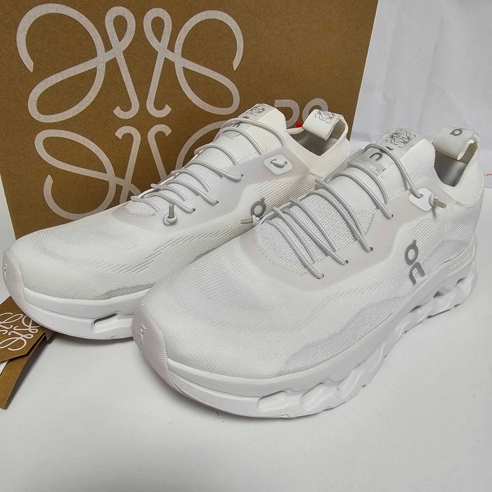 L O E W E X On Cloudtilt  44  Alb