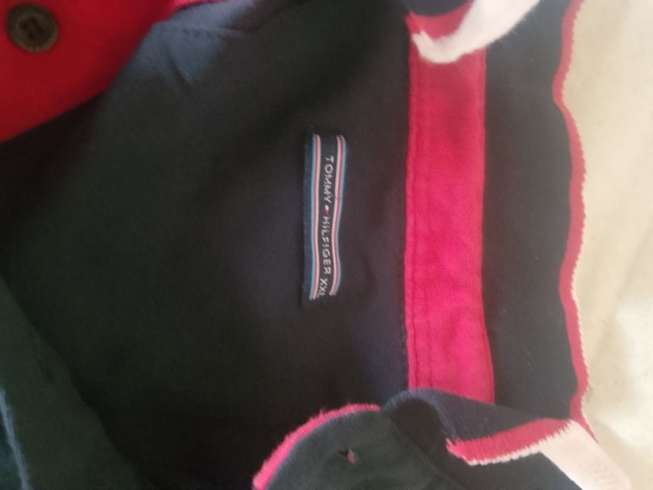 Tricou Nou polo bărbați Tommy Hilfiger mărimea XXL – Negru cu detalii roșu și alb - Preț negociabil