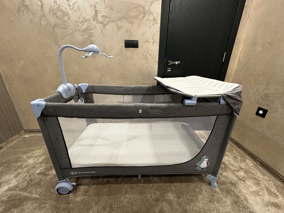 Бебешка преносима кошара KinderKraft Joy full