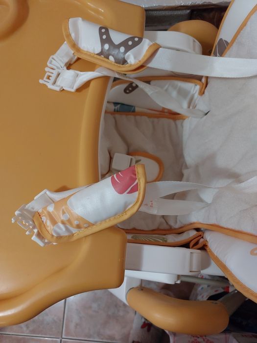 Scaun de masă pentru copii Wunderkid