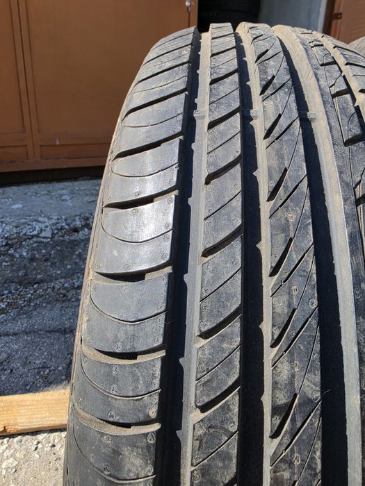 2 бр. летни гуми 235/70/16 Debica SUV 7 mm DOT 1018