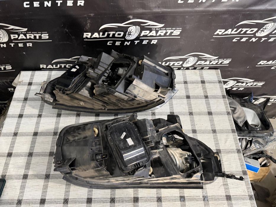 Far dreapta / stanga Citroen Jumpy Opel Vivaro