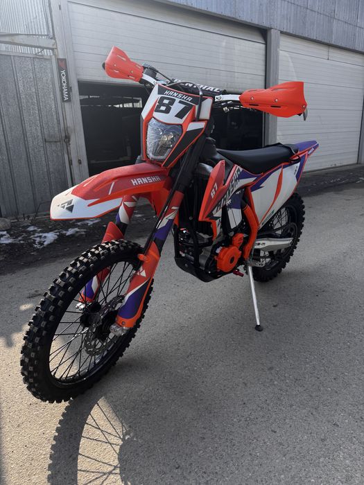 Kews Эндуро 300 кубов на водяном охлаждении