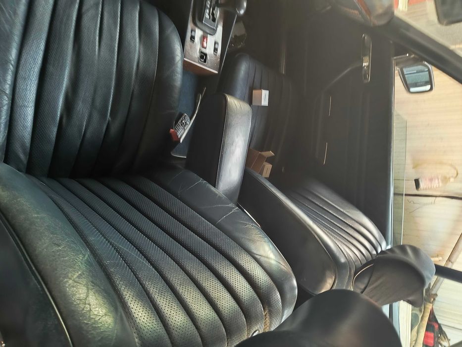 мерцедес 380 sl 1983 година