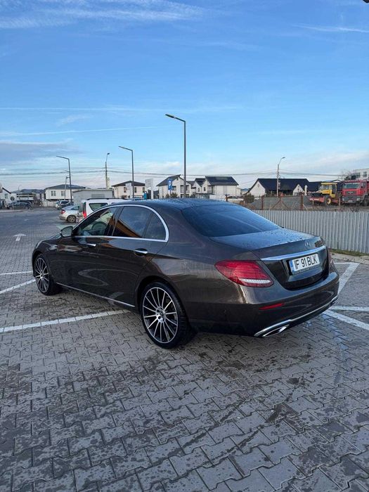 Mercedes-Benz W213 E-Class 220d Avantgarde