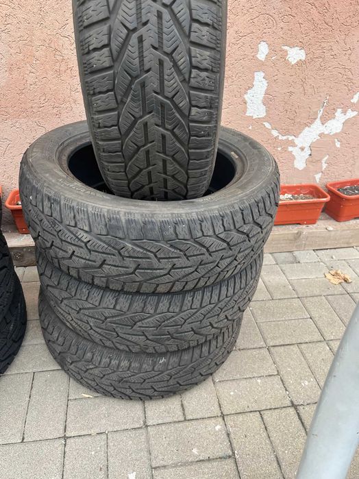 Vand set 4 cauciucuri iarna 205/55R16