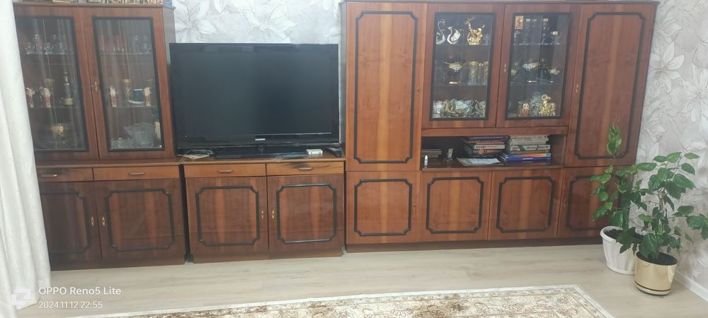 Стенка горка продаётся