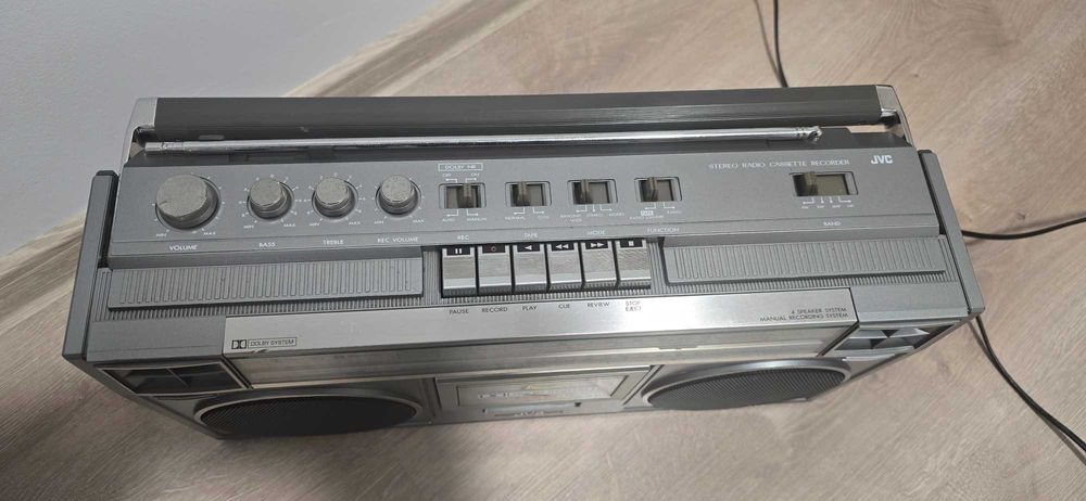 Radiocasetofon JVC 656LDII