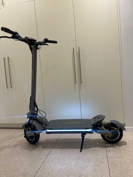 Mukuta 10+ dual motor - Електрическа тротинетка (само на 215 км)