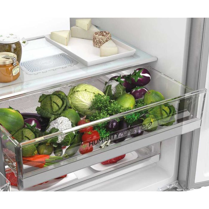 Нов инверторен хладилник 70 см широк Haier