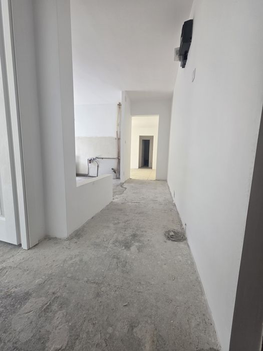 Apartament 3 camere etajul 2 .se predă finisat! Parchetul, gresia și faianța sunt incluse în preț, la alegerea cumpărătorului