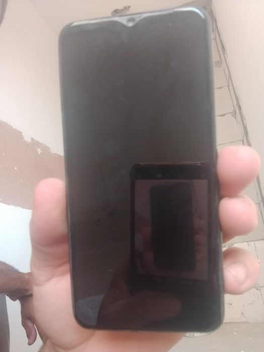 Samsung A10 ishlashi zor