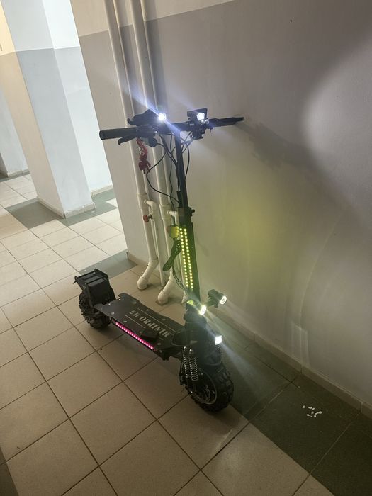 Продам электросамокат