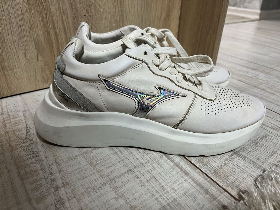 Дамски обувки Mizuno