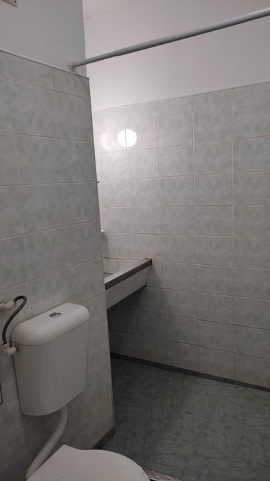 Собственик дава под наем двустаен апартамент в центъра на гр.Шумен