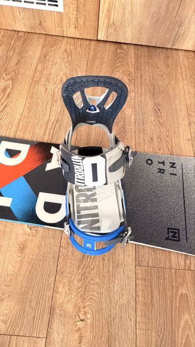 Placa snowboard Nitro Adict 155 + legaturi Nitro Zero