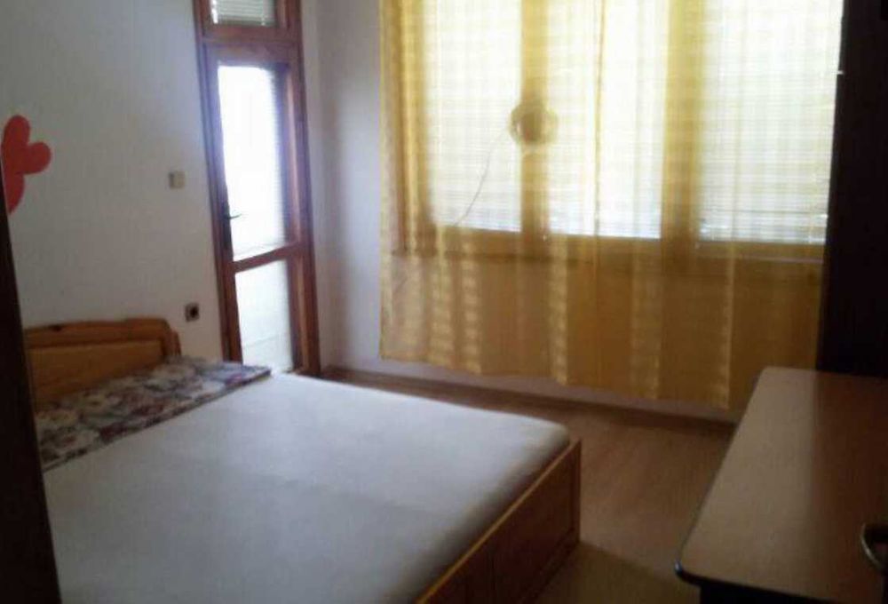 Продава се Тристаен апартамент в Велико Търново, Център - 85 кв.м за 1342 €/кв.м - Снимка #3