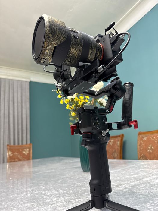 DJI Ronin RS4 + Raven EYE Pro + derjatel