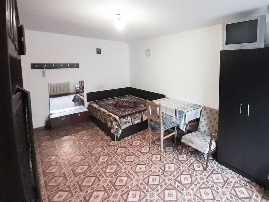 Garsoniera Podul Inalt 200 €