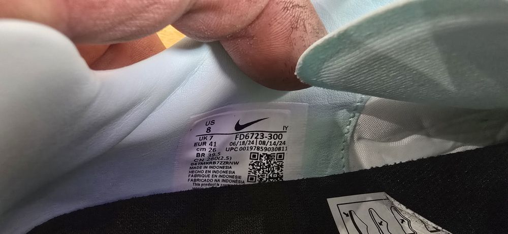 Футболни бутонки NIKE