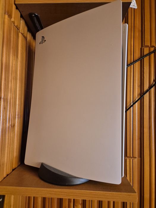 Vand PS 5 sau schimb cu PS 5 PRO