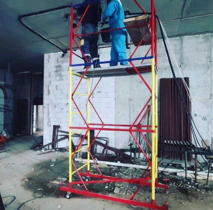 Вышка Тура предвижная на колесах, Леса строительные рамные, фасадные