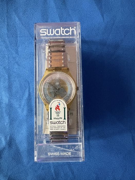 Swatch часовник.