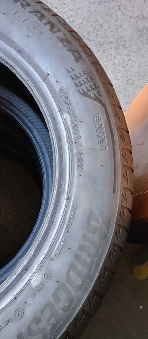 джипови- летни Bridgestone 235/55 R18 100V- Runflat- по единично