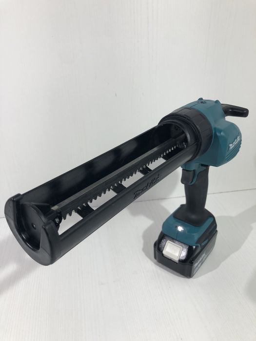 Pistol silicon Makita DCG 180
