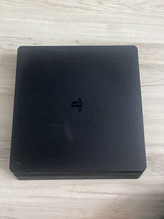 Playstation 4 + 6 игри