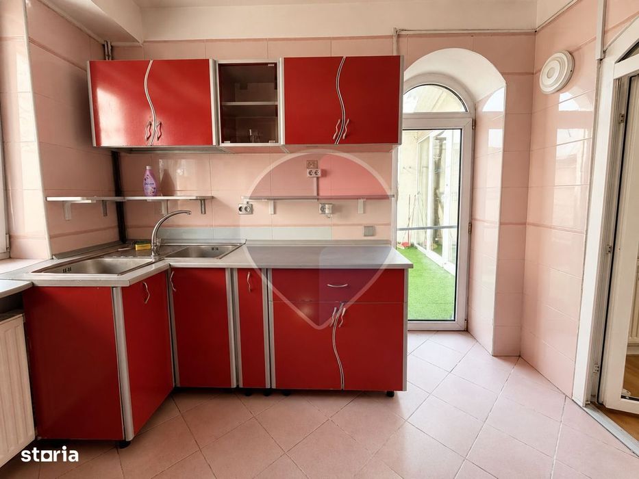Vilă 6 Camere | Vis-a-vis One Cotroceni | 170 mp | 2 Locuri parcare
