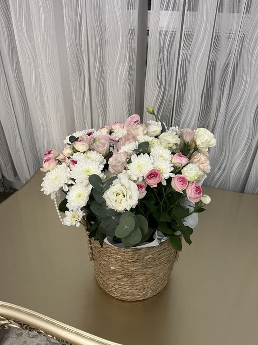 Продам цветы подарили сегодня