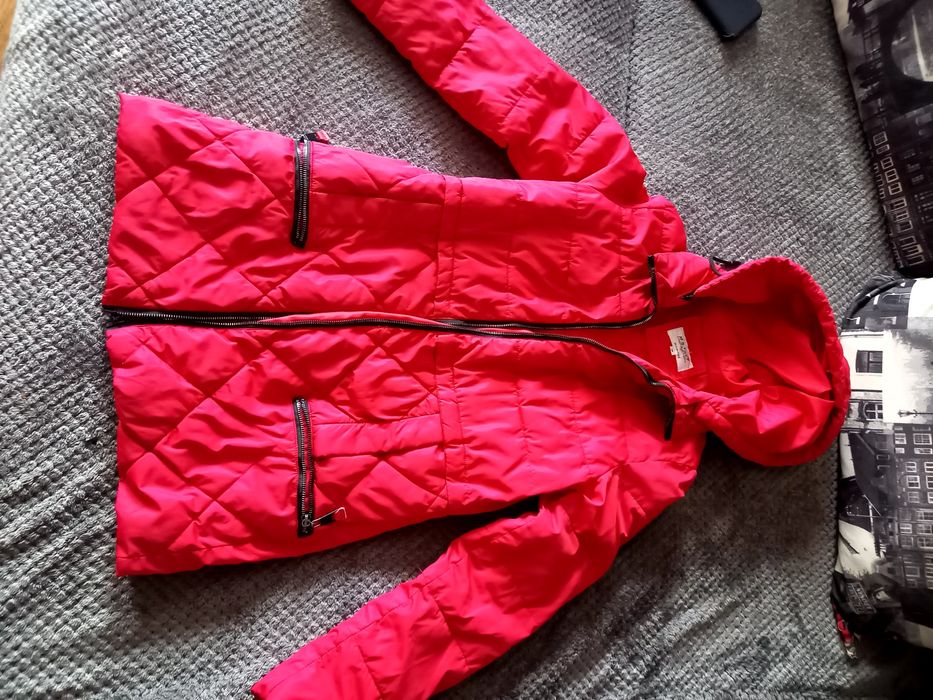 Продам весеннюю курточку