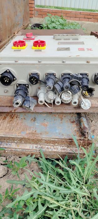 Трансформатор понижающии 380v220v36v