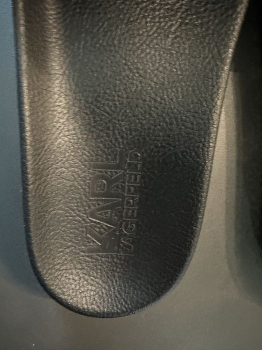 Мъжки чехли на марката Karl Lagerfeld