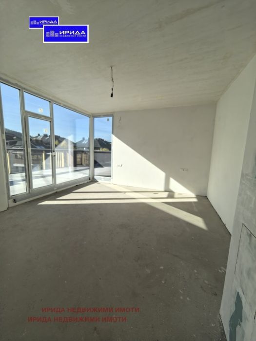 Просторен двустаен апартамент в Бояна с двор 16кв.м.с  АКТ 16!