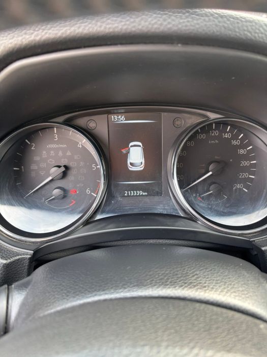 Nissan Qashqai 1.5 dCi 2015 110 CP 213000 km Panoramic Camera 360