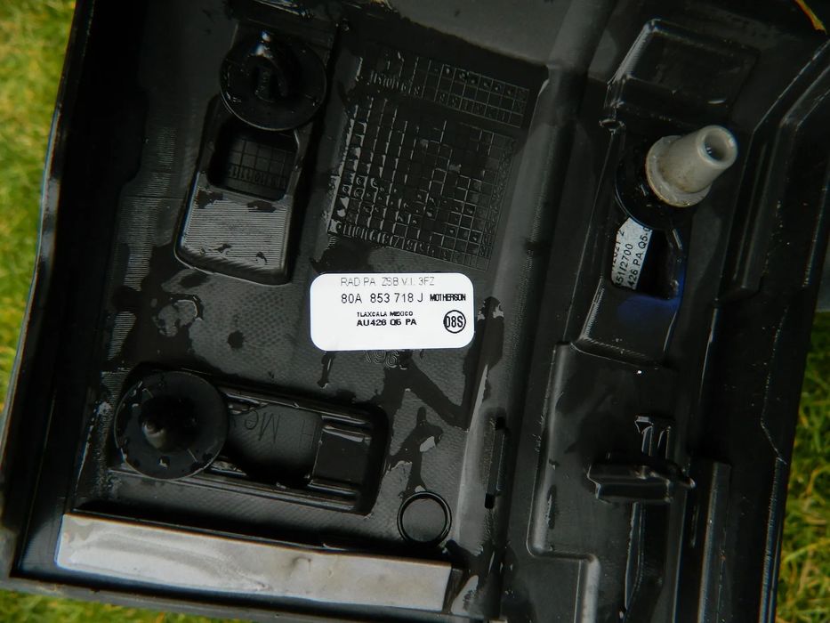 Bandou ornament aripa dreapta fata  Audi Q5 S Line Facelift model 2020-2023 cod 80A853718J