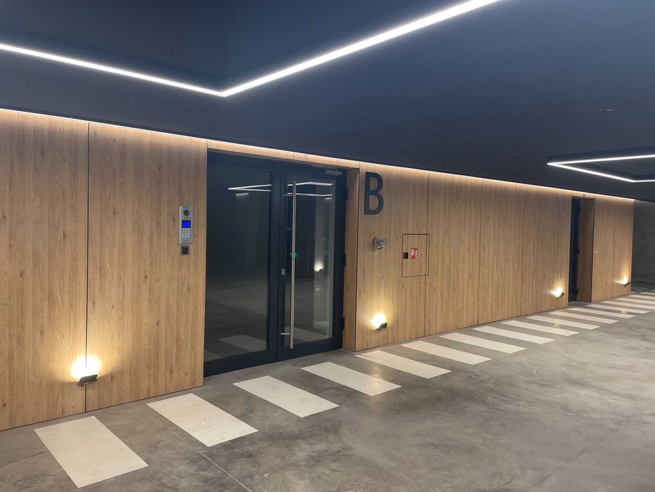 Дава се под наем Двустаен апартамент в София, Лозенец - 66 кв.м за 800 € - Снимка #17