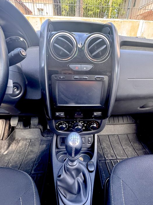 Vand Dacia Duster 2017 manual