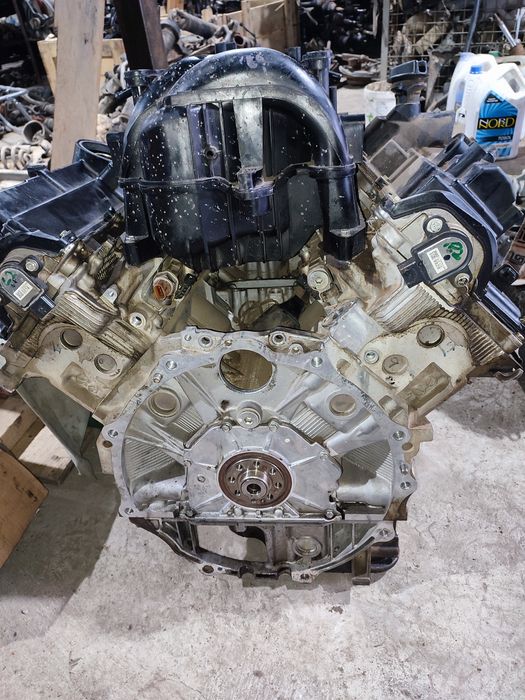 Двигатель vk-56 от Ниссан потрол