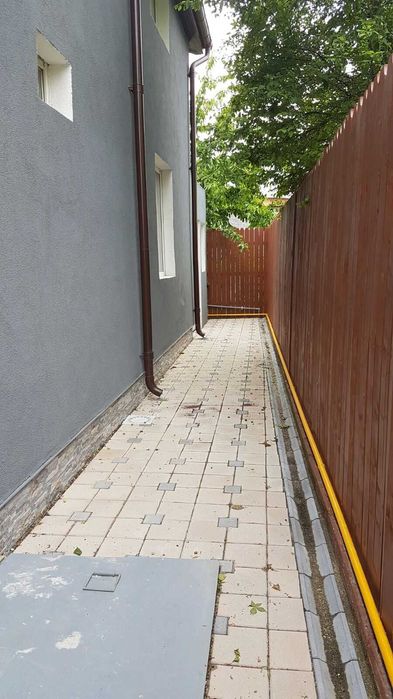 Stradal, Bdul Iuliu Maniu renovat, cladire 14 camere, 330mp,  910E/mp, venit pasiv