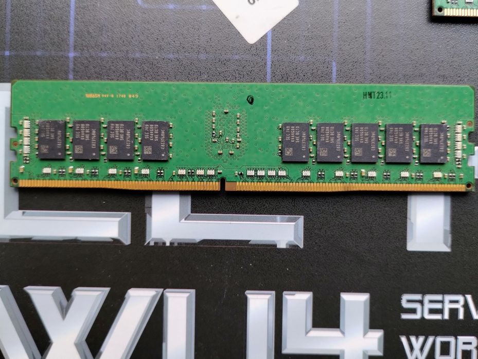 128Gb DDR4 Ecc Registered, memorie Ram server , 16 placute de 8Gb.
