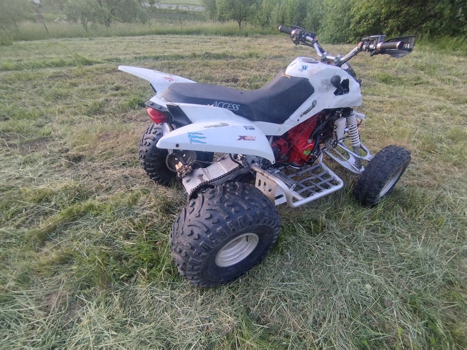 URGENT  Quad Acces Motor Tomahowk 300CC