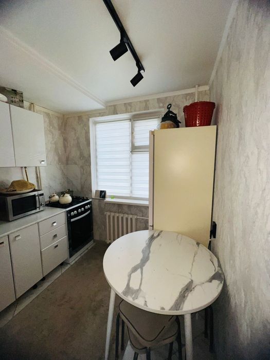 Продам 2 ком кв евроремонт в районе Детсада