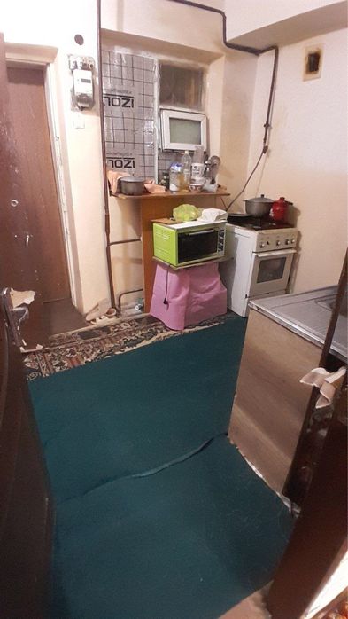 Юнусабад 2.  ГАЛЕРЕЙКА 1 комнатная срочно продается