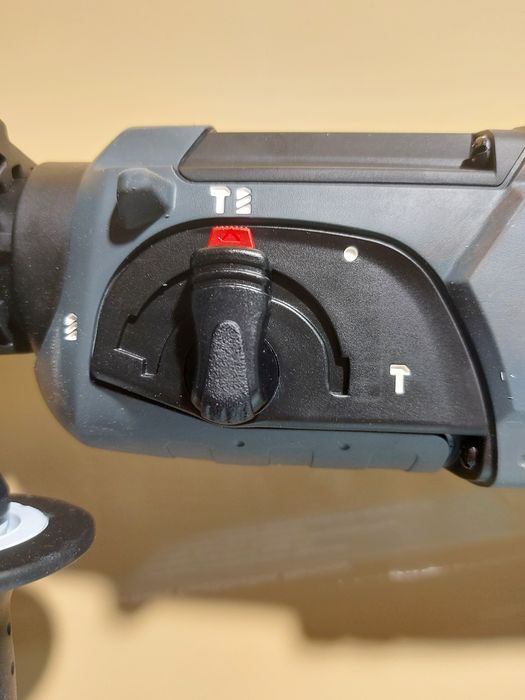 ПРОМОЦИЯ.Нов перфоратор Makita DHR241Z