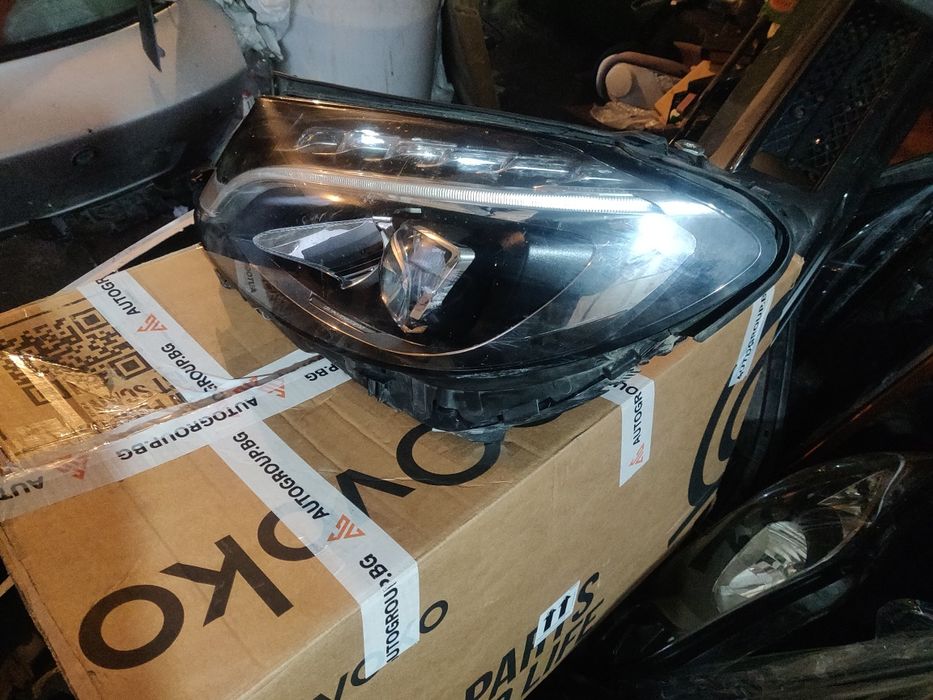 Преден Ляв Фар Led зa Mercedes W205 C--class 2014--2019