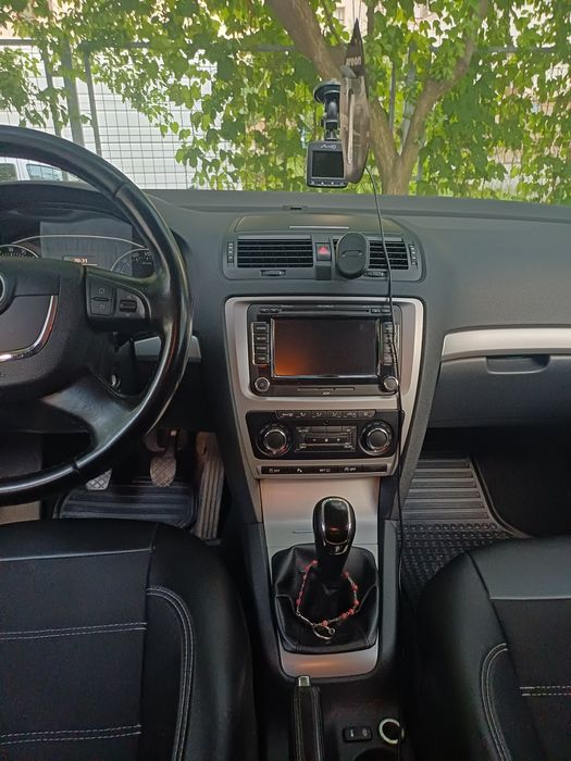 Vând Skoda Octavia.An 2011.