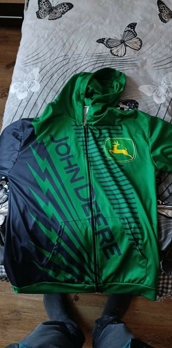 John Deere суичър